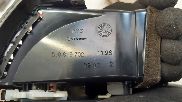 фото №6, Ґрати повітропровід права/ ліва 5j0819701/5j0819702 skoda fabia ii