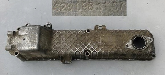 фото №1, Крышка коллектора левая mercedes 4.0 cdi 6280981107