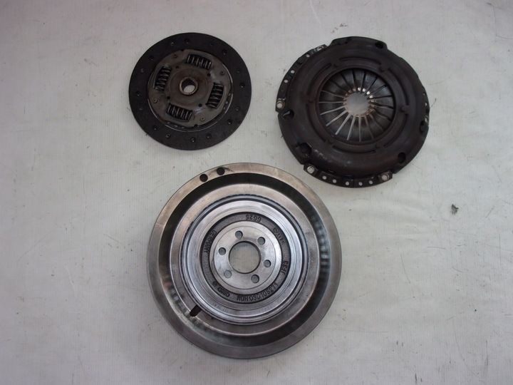 фото №1, Зчеплення двомасовий 03d105333 skoda fabia i 1.2b