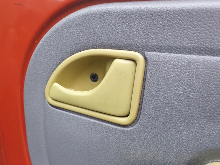 фото №12, Ручка ручка скла двері ліва renault twingo i 1 2001r 3d жовта