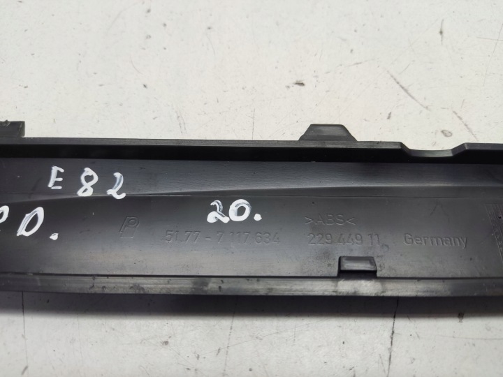 фото №8, Bmw 1 e82 e88 2010 накладка порогова двері передніх 7117634