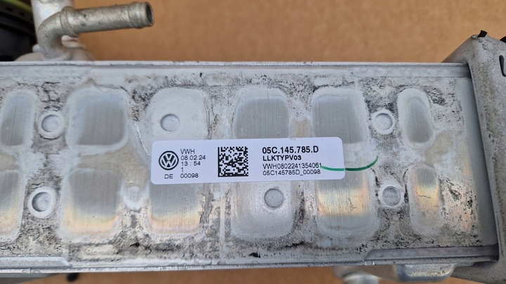 фото №3, Радиаторов интеркулер 05c145785d vw skoda 1.0 tsi новый оригинал
