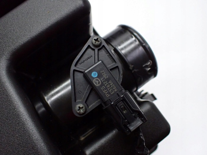 фото №8, Корпус фільтра повітря оригінал p51r-133ax mazda2 2 dj 1.5 skyactiv-g 23r