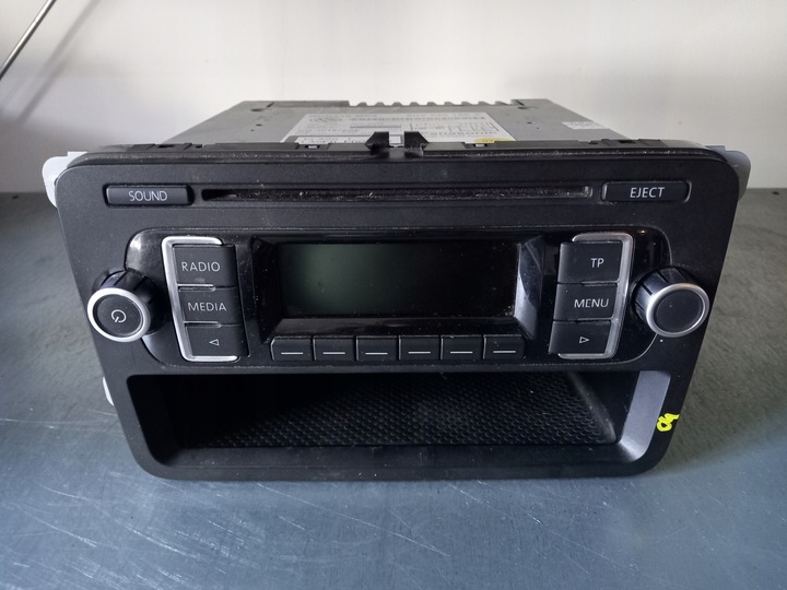 фото №1, Volkswagen touran golf радио cd 5k0035156a