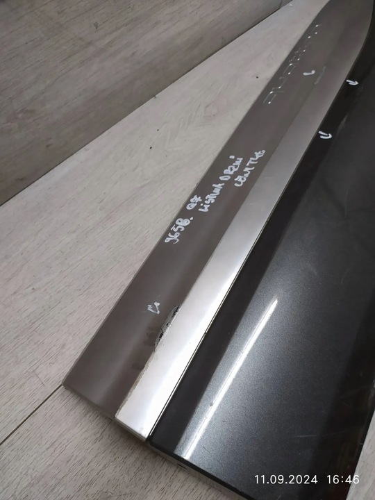 фото №6, 9658. q7 планка дверь левый зад 4m0853969b