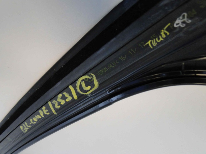 фото №7, Mercedes glc 253 купе прокладка стёкла левый зад