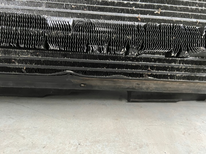 фото №10, Pas переднє радіатор chrysler 300c