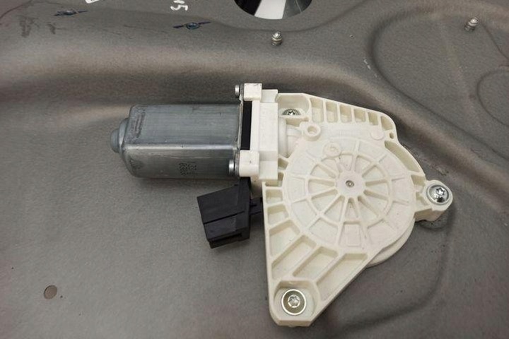 фото №8, Підйомник вікна задніх правих двері mercedes-benz b w245 a1697301579