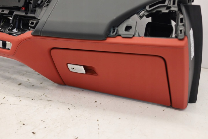 фото №5, Торпедо раздаточная консоль капот bmw xm g09 9633411 sakhir orange