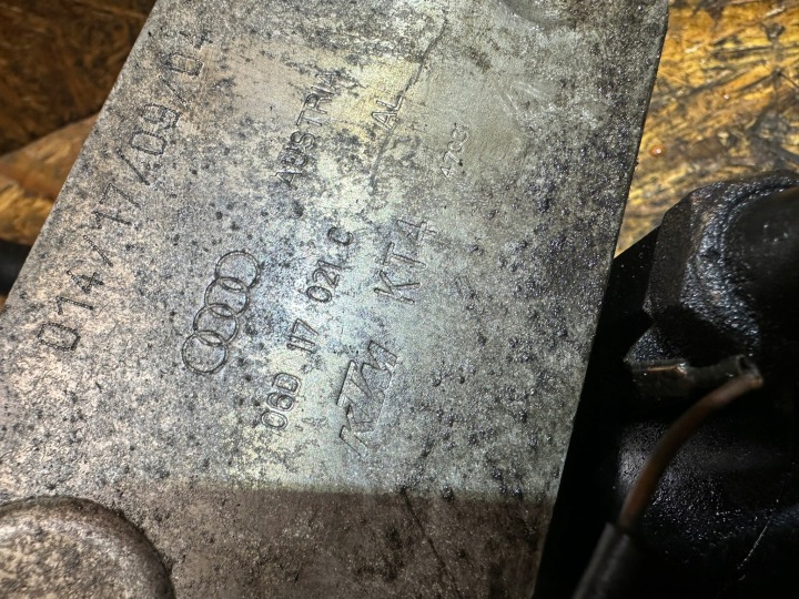 фото №6, Основа корпус фільтра vw skoda 2.0 tfsi 06f115397j