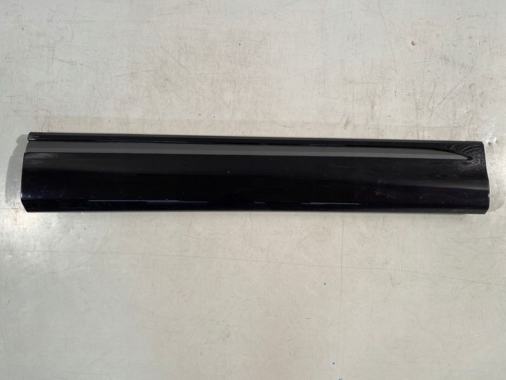 фото №1, Audi q8 4m8 планка двері праві перед 4m8853960b