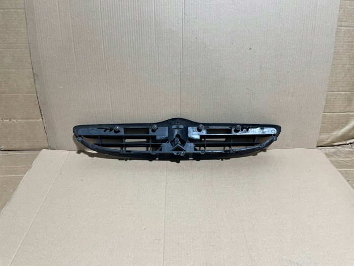 фото №8, Citroen saxo решётка 9636012980