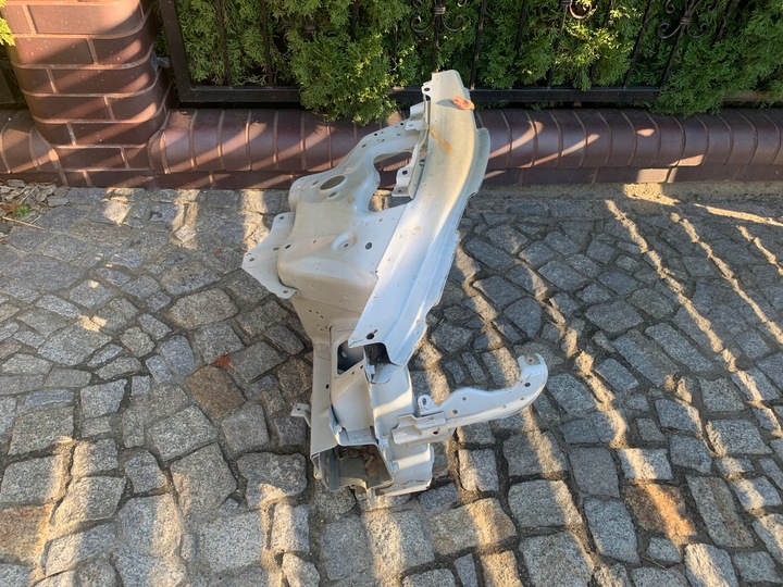 фото №1, Tesla модель 3 четверть передняя левая перед красивая