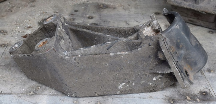 фото №2, Крепление крыльев подкрылки заднего зад daf xf cf