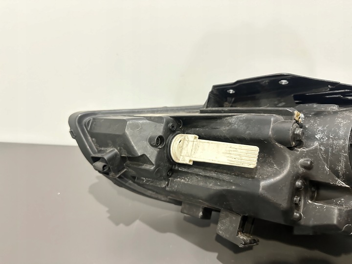 фото №12, Hyundai i30 iii лампа правая тёмное европа 92102g4060