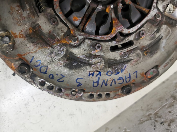 фото №10, Сцепление комплектные двухмассовый маховик диск прижим luk laguna iii 2.0dci 8200715613