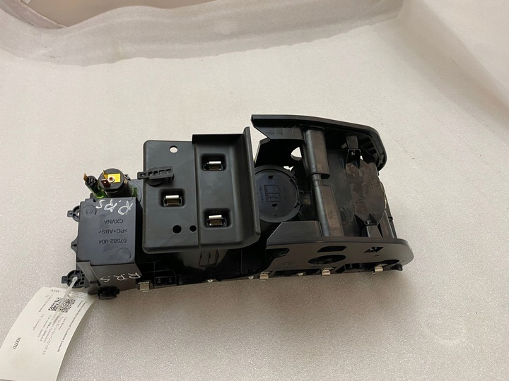 фото №6, Land rover range rover sport l320 переднее держатель na кружка туннеля среднего