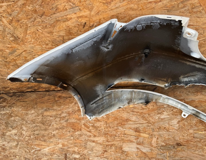 фото №9, Задній бампер toyota prius v 5 xv60 23+ 4pdc білий 980brr-02009