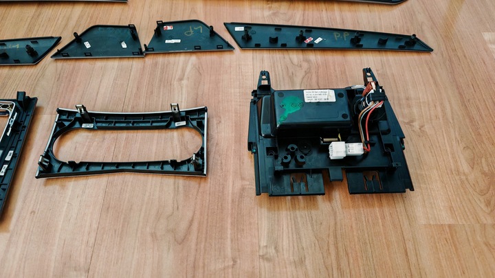 фото №16, Декоры планки декоративный комплект mercedes w204 универсал шлифованный алюминий