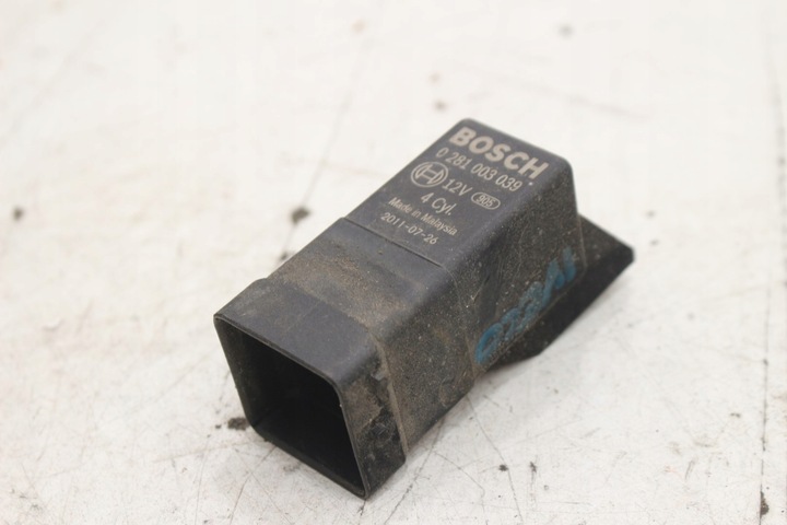 фото №1, Iveco daily 11-14 3.0 hpi реле свечей накаливания 0281003039