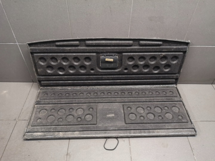 фото №11, Підлога багажника audi a4 b6 avant 8e9861529a