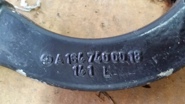 фото №10, Mercedes w164 ml петля крышки амортизатор 1647400014