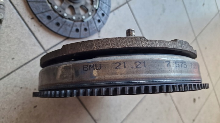 фото №8, Зчеплення koło двомасовий притиск bmw e88 e87 e82 e90 e91 e89 2.5 n52 7573785