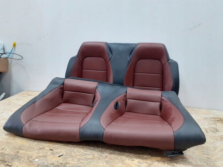 фото №1, Mustang cabrio 2015- диван зад оббивка шкіра