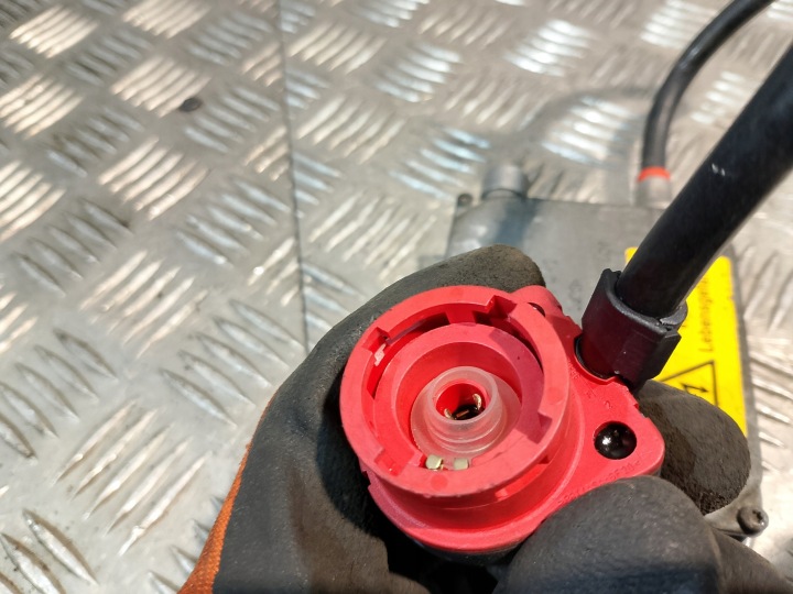 фото №6, Блок розжига ксенона оригинал audi a6 c5 hella 5dv007760-15 4b0941471