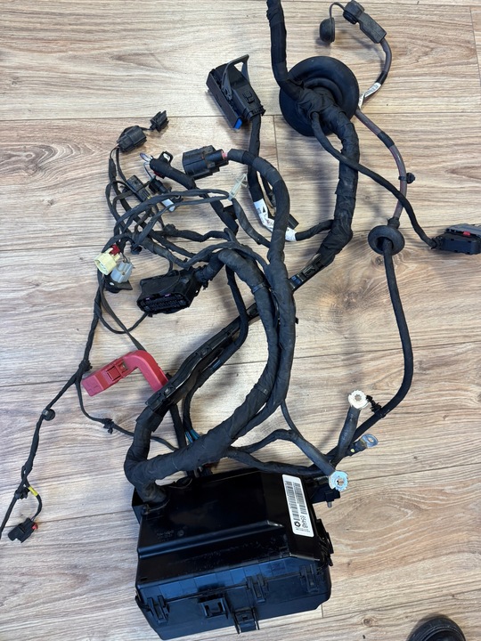 фото №5, Dodge challenger charger srt коробка na предохранители жгуты штекеры 2015+