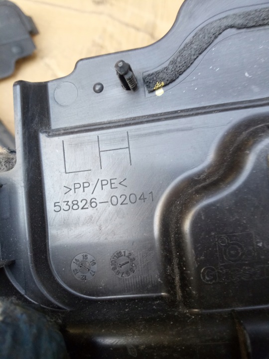 фото №6, Toyota auris ii e18 13-18 ущільнювач жабо  скла 4 штуки