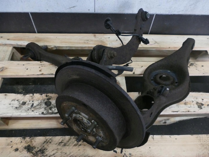 фото №1, Mitsubishi outlander ii 2.4 b awd 4x4 ступиця важіль диск лівий зад