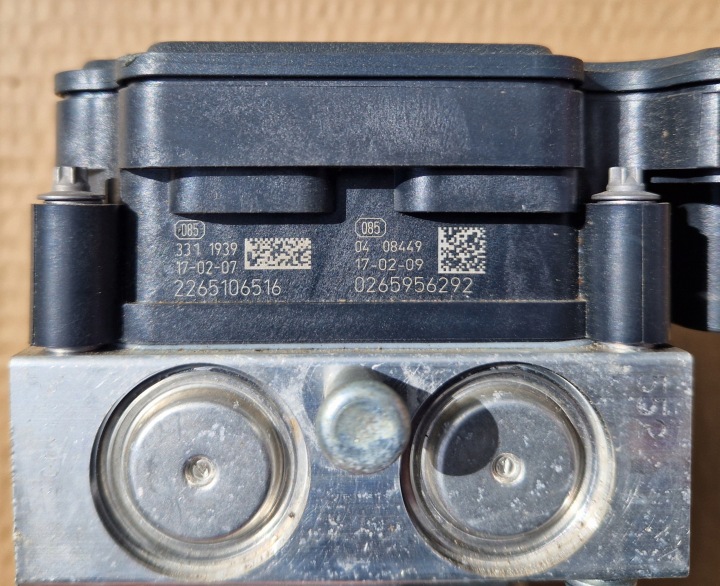 фото №8, Opel corsa e 1.4 автомат насос модуль управления abs 39084530 bdp 0265956292