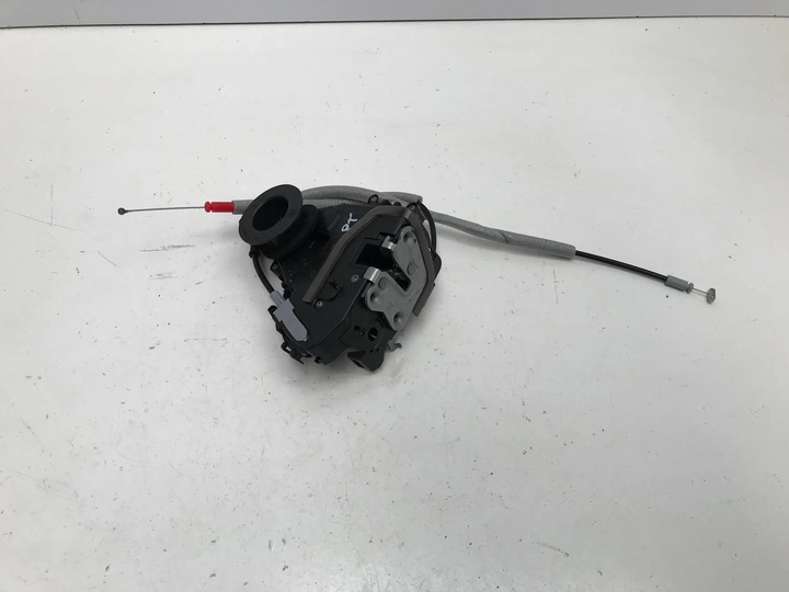 фото №1, Renault megane v e-tech 2022 замок двері праві зад задній 825024990r