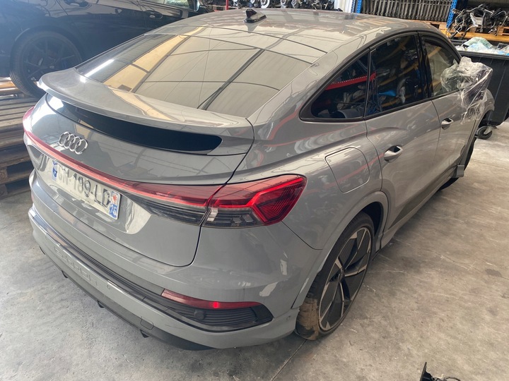 фото №1, Audi q4 e-tron sportback лампи зад комплект