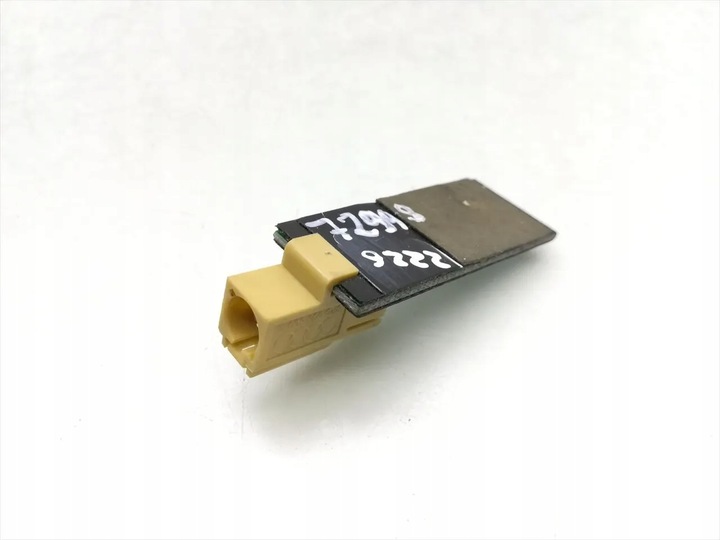 фото №9, Audi a6 усилитель антенны 2005 estate 4/5dr 4e0035502 05-06 дизель