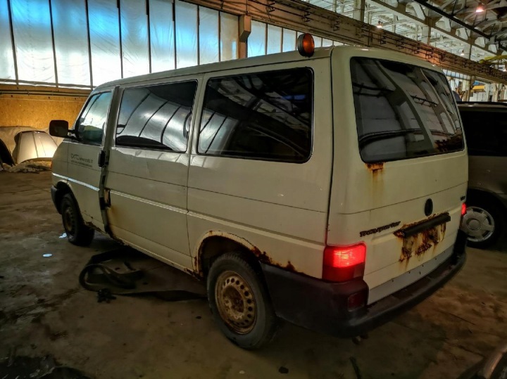 фото №8, Volkswagen transporter коробка запобіжників 2003 2.5l 701963281