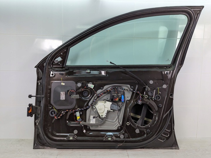 фото №4, Дверь перед передние правые 0j0j магнитный коричневый skoda superb ii 2 3t0831056