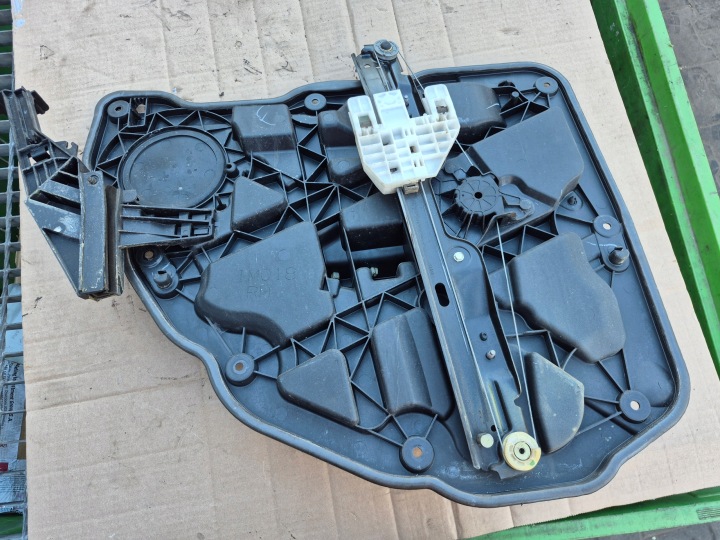 фото №4, Dodge avenger стеклоподъемник правый зад / 3021939c