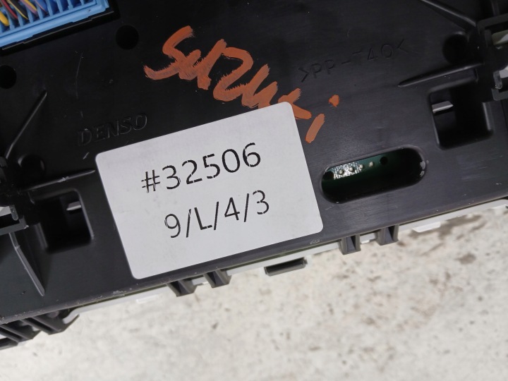 фото №8, Suzuki liana i 1.6 панель приладів 34110-59j00