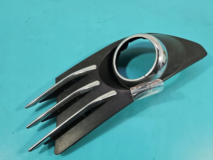 фото №1, Заглушка галоген решітка бампера ліва решітка peugeot 5008 i 09-13 хром