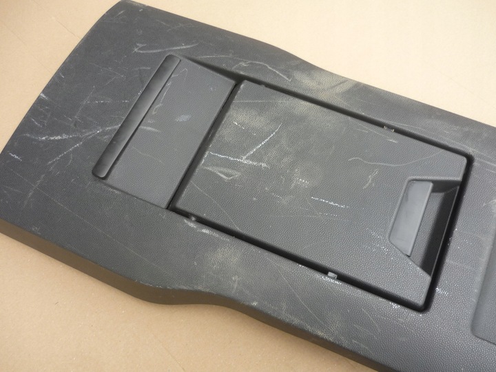 фото №10, Подлокотник + держатель na напитки задней сиденья opel zafira b