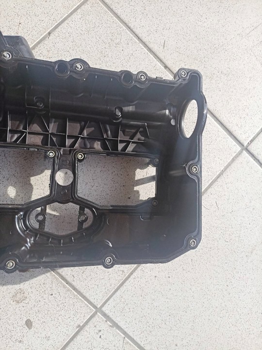 фото №8, Bmw f20 f30 f32 f10 f25 f15 - n20b20 2.0i 2.8i - кришка клапанів