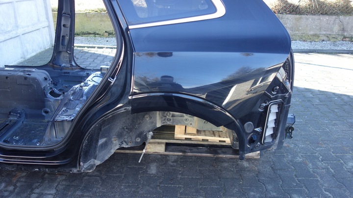 фото №9, Volvo xc60 ii t8 кузов чверть крило дах зад 019