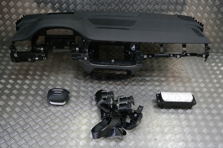 фото №1, Audi q7 4m панель консоль подушка безпеки ремені hud комплект оригінал