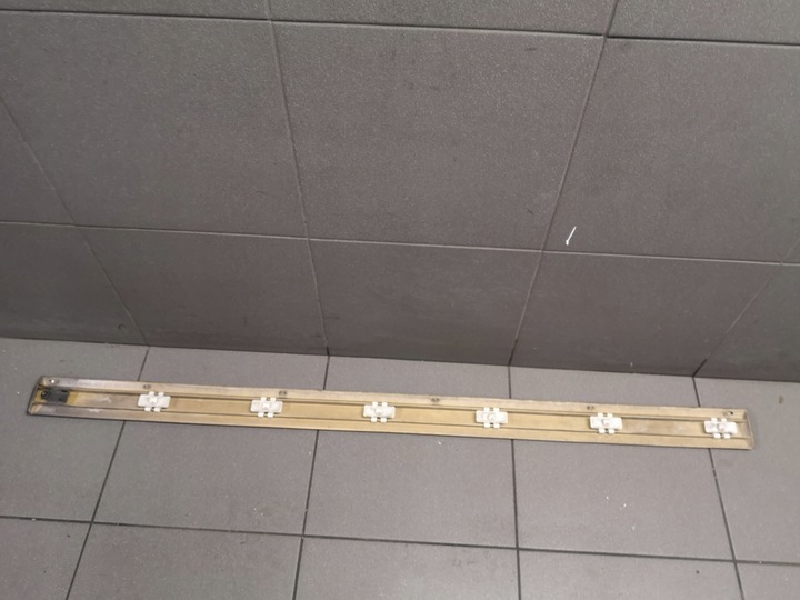 фото №10, Планка дверь левый перед audi a8 d2 lz1t 4d0853951