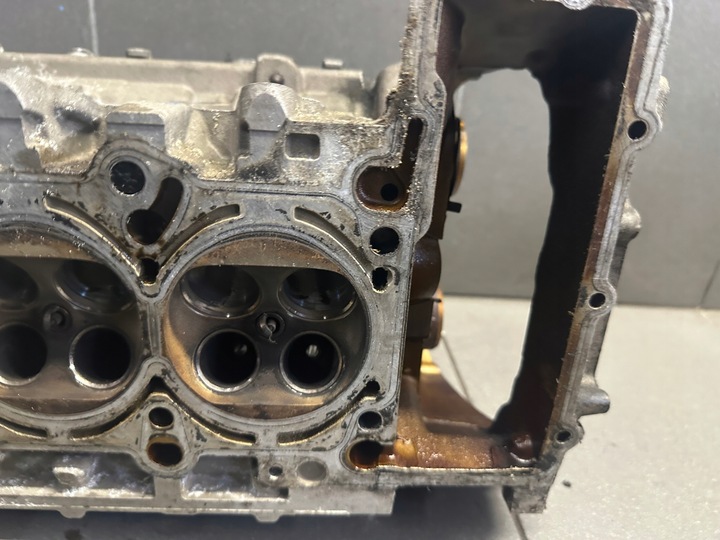 фото №9, Головка правая голый audi a6 c6 2.4 bdw 06e103374a