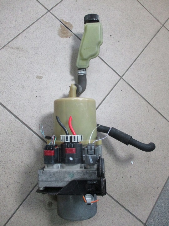 фото №1, Насос підсилювача mazda 3 bk 03-09 сірий колодки