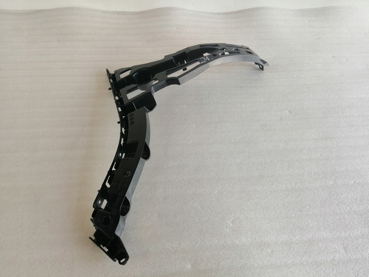 фото №1, Mercedes c клас w206 ковзун бампера праві зад a2068850801