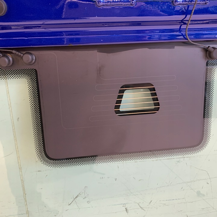 фото №13, Скла перед передня комплектна рамка камера jeep wrangler iv jl sahara 23r